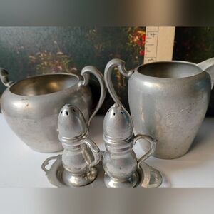 Vintage Solid Pewter Sugar & Creamer and Salt & Pepper w/Tray. Good Condition